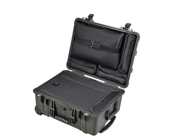 Peli Case 1560 Maletín de viaje para portátil