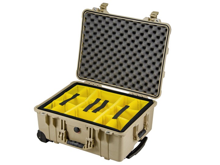 Peli Case 1560 with divider set desert tan