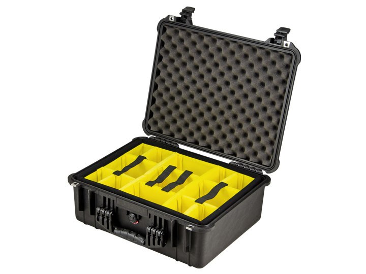 Peli Case 1550 mit Trennwand-Set schwarz