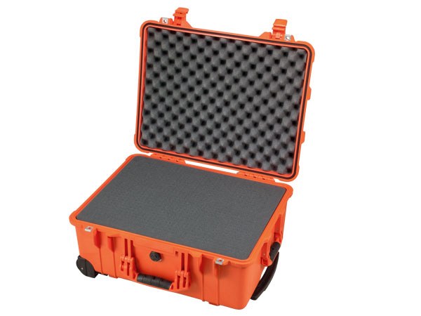 Peli Case 1560 mit Schaumstoff Orange