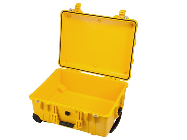 Peli Case 1560 amarillo sin contenido