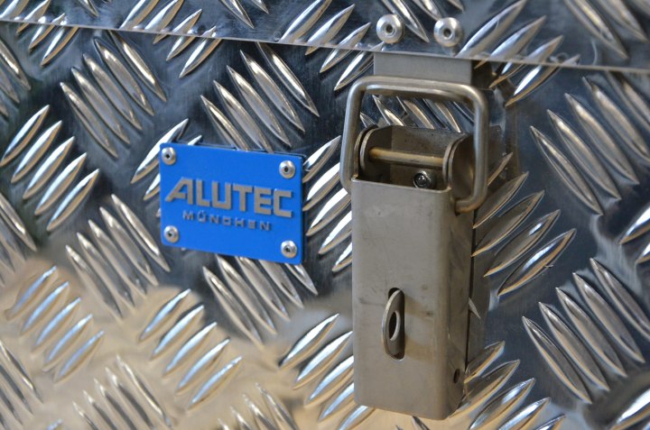 Aluminium-Riffelblechbox R 37l zur Montage auf Pritschen