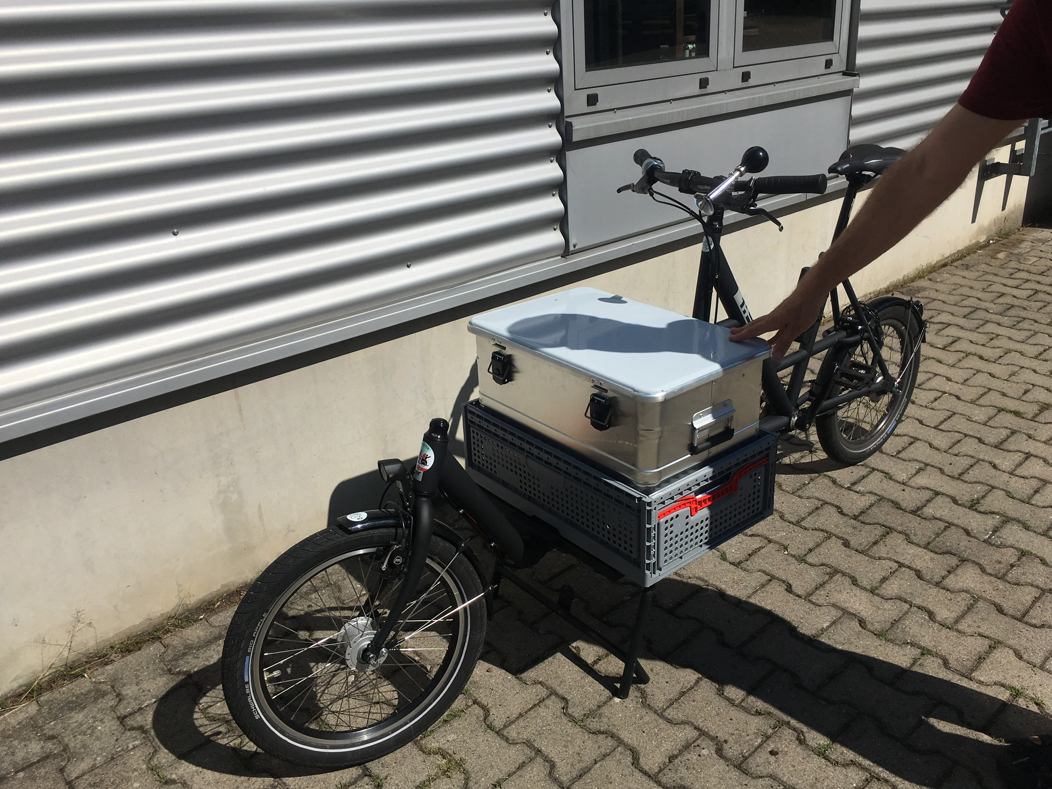 exkursion-Alubox-auf-Lastenfahrrad